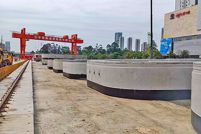 矩形頂管管節模具